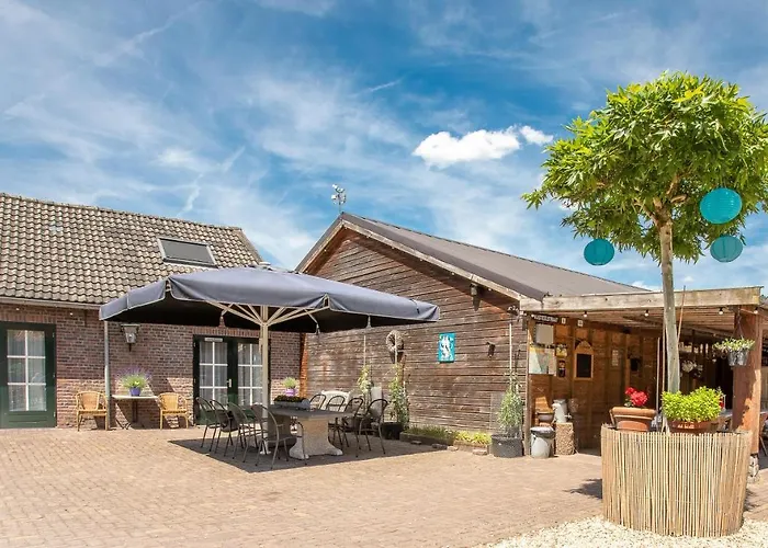 Woonboerderij Peters Bed and breakfast 4*