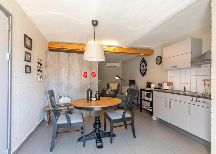 Woonboerderij Peters Bed and breakfast 4*